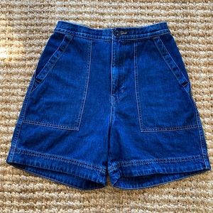 🕶Uniqlo high waisted denim shorts🕶